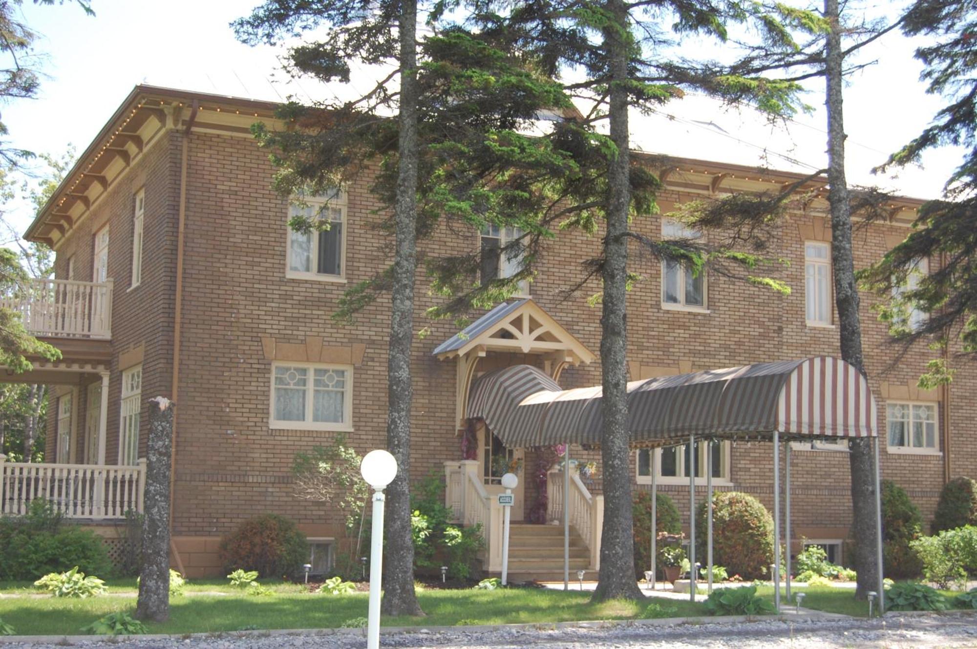 Auberge La Seigneurie Matane Exterior foto